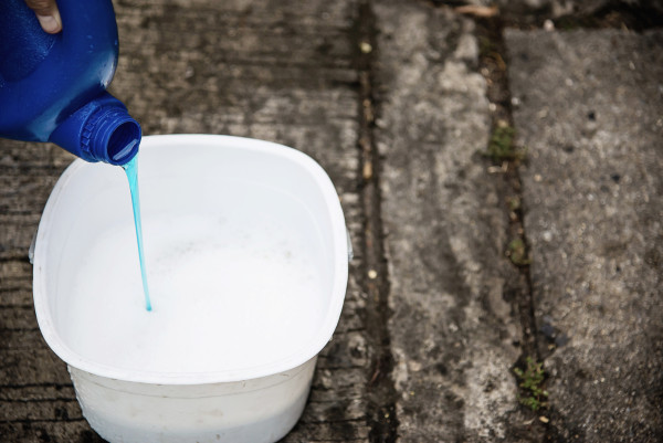 2400-man-prepare-shampoo-water-for-washing-car-using-home-people-car-clean-concept