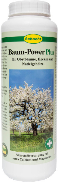 Produktbild von Schacht Baum-Power Plus 1kg Düngemittelverpackung mit Anweisungen und Produktinformationen sowie Bild eines blühenden Baumes auf der Vorderseite.