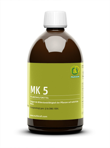 Produktbild von Multikraft MK 5 Pflanzenhilfsmittel in einer 500ml Flasche mit Etikett das die Markenlogos, den Produktnamen sowie Informationen zur Steigerung der Pflanzenwiderstandsfähigkeit und Herstellerwebseite zeigt.