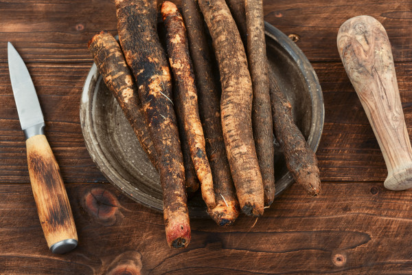 2400-raw-salsify-in-herbal-medicine-salsify-roots-3