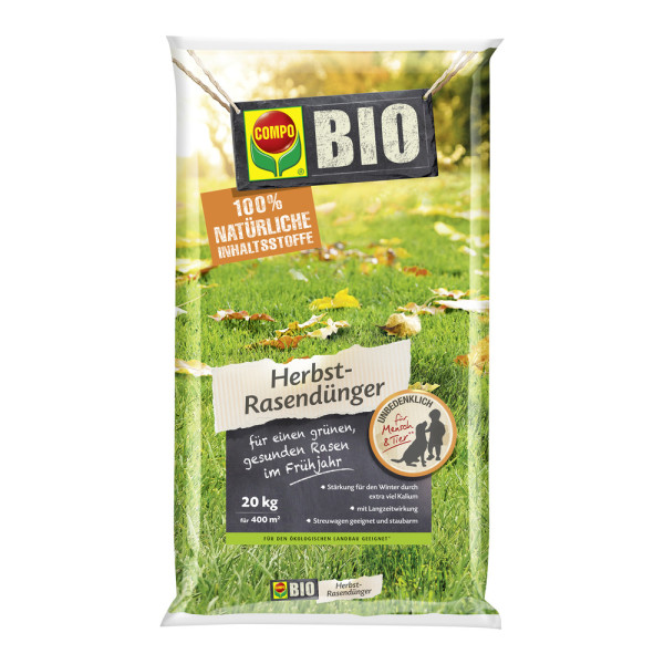 Produktbild des COMPO BIO Herbstrasen-Duengers in einem 20kg Sack mit Hinweisen auf 100 Prozent natuerliche Inhaltsstoffe und Angaben zur Anwendung auf Deutsch.