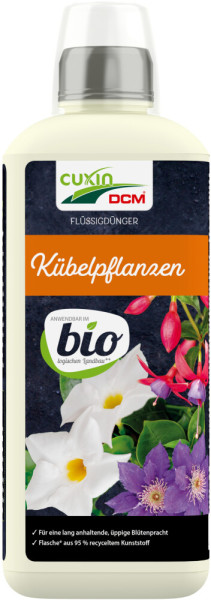 Produktbild von Cuxin DCM Flüssigdünger für Kübelpflanzen BIO in einer 0, 8, l Flasche mit Informationen zur Anwendung und Hinweis auf die Verwendung von recyceltem Kunststoff.