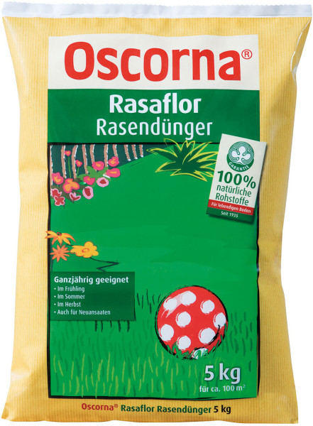 Produktbild von Oscorna-Rasaflor Rasendünger in einer 5kg Packung mit Hinweisen zur ganzjährigen Eignung und Informationen über 100 Prozent natürliche Rohstoffe.