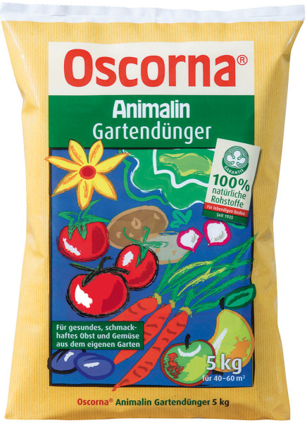 Produktbild von Oscorna-Animalin Gartendünger in 5kg Verpackung mit Darstellungen von Gemüse und Früchten sowie Informationen zur rein pflanzlichen Zusammensetzung und Anwendungshinweisen auf Deutsch.