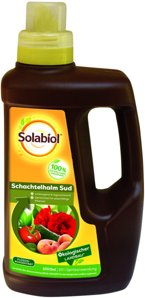 Produktbild von Solabiol Schachtelhalm Sud 1l in einer braunen Flasche mit Etikett das die Anwendung als Spritzmittel zur Pflanzenpflege und den ökologischen Landbau hervorhebt.